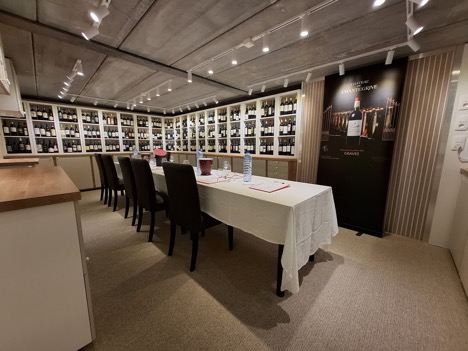 SALLE-DE-DEGUSTATION-2